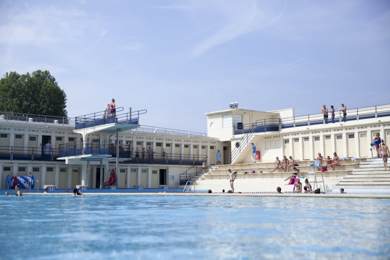 2-piscine-art-d-co-cr-dit-brigitte-baudesson-9819